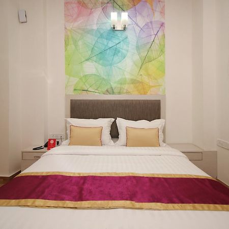 Hotel Nanak Residency Nuova Delhi Esterno foto