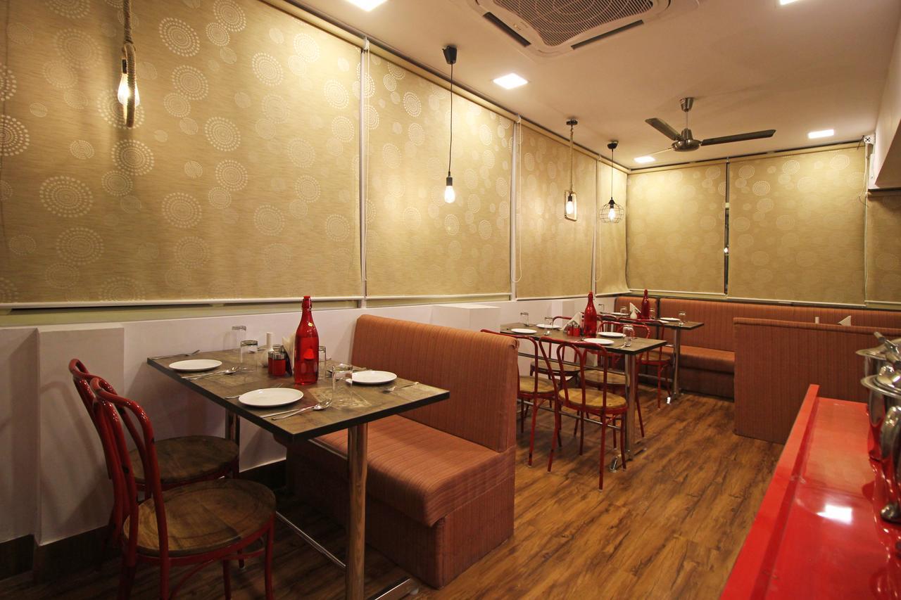 Hotel Nanak Residency Nuova Delhi Esterno foto