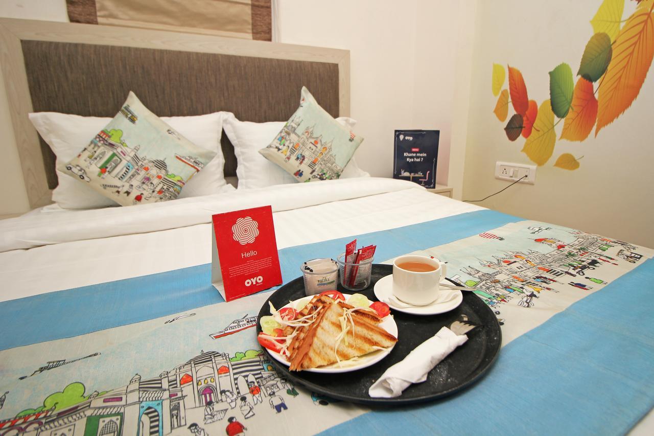 Hotel Nanak Residency Nuova Delhi Esterno foto